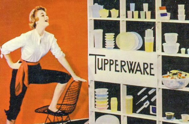 Tupperware: Η 78χρονη εταιρεία ρίχνει «αυλαία», αλλά ο θρύλος της μένει ακόμα εδώ