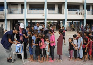 Γάζα: Με επιτυχία ολοκληρώθηκε η πρώτη φάση της εκστρατείας εμβολιασμού για την πολιομυελίτιδα