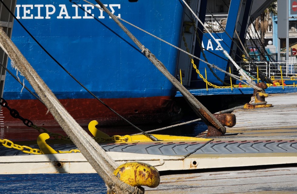 Τη λήξη της απεργίας στα πλοία ανακοίνωσε η ΠΝΟ