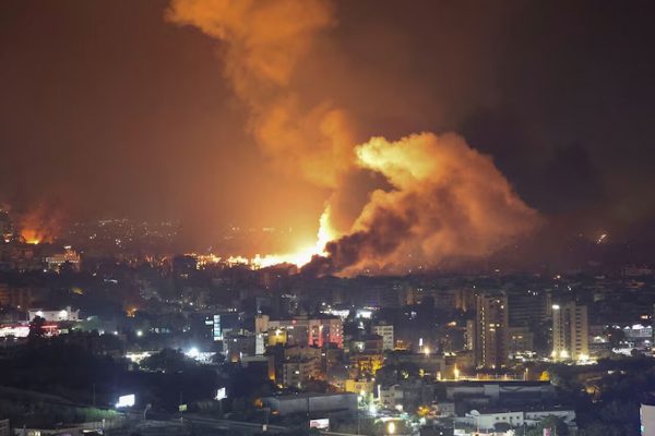 Ισραήλ: Εκκενώστε τώρα τα νότια προάστια της Βηρυτού – Νέα νύχτα τρόμου στον Λίβανο