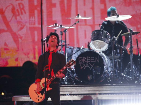 Online «ουρές» στην προπώληση εισιτηρίων των Green Day – Πόσο κοστίζουν