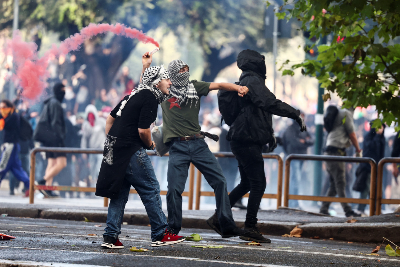 Ιταλία: 24 αστυνομικοί και 3 διαδηλωτές τραυματίσθηκαν στη διαδήλωση για την Παλαιστίνη στη Ρώμη