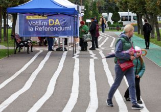 Εκλογές: Οι Μολδαβοί πάνε στις κάλπες για να αποφασίσουν αν το μέλλον τους ανήκει στη Ρωσία ή στη Δύση