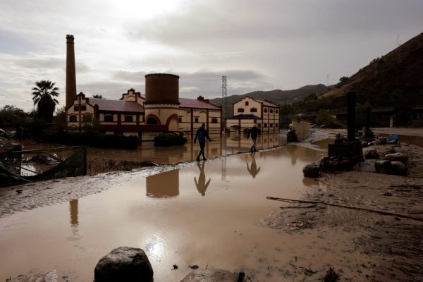 Ισπανία: Στους 51 ανέβηκαν οι νεκροί από τις ξαφνικές πλημμύρες [φωτογραφίες και βίντεο]