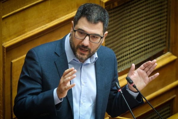 Τη διαγραφή του Πέτρου Παππά από τον ΣΥΡΙΖΑ ζητά ο Νάσος Ηλιόπουλος – «Ακροδεξιά ρητορική»