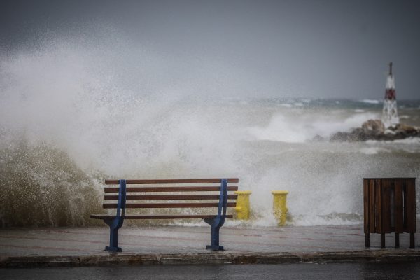 Καιρός: Θυελλώδεις βοριάδες στο Αιγαίο και πτώση της θερμοκρασίας