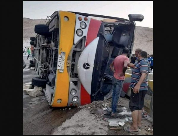 Αίγυπτος: Δώδεκα φοιτητές σκοτώθηκαν, 33 τραυματίστηκαν σε δυστύχημα με πανεπιστημιακό λεωφορείο