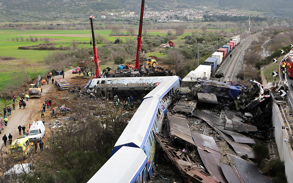 Δημοσκόπηση Alco: Αδικαιολόγητη η καθυστέρηση στην έρευνα για τα Τέμπη πιστεύει το 75% των πολιτών