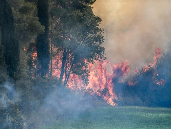 Στο νοσοκομείο του Ρίου νοσηλεύεται ο 35χρονος πυροσβέσης που τραυματίστηκεκατά τη διάρκεια κατάσβεσης