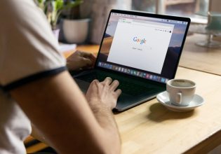 Google: Το Υπουργείο Δικαιοσύνης των ΗΠΑ εξετάζει το ενδεχόμενο διάλυσης του μονοπωλίου