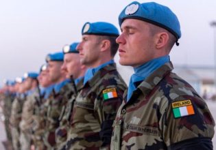 Λίβανος: Η UNIFIL, οι 30 Ιρλανδοί κυανόκρανοι που δεν έκαναν πίσω και η στήριξη από 40+ χώρες