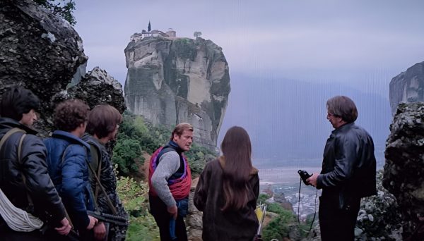 Μετέωρα: Πολύ μετά τον Τζέιμς Μποντ, το National Geographic υποκλίνεται μπροστά τους