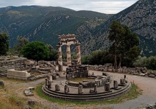 Δελφοί: Αποκατάσταση των εισόδων στο Γυμνάσιο και στο ναό της Αθηνάς Προναίας