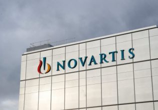 Χαρίτσης για υπόθεση Novartis: Η Δεξιά μετατρέπει τη χώρα σε κανονική μπανανία