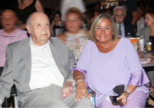 Μίμης Πλέσσας: «Του έκανα ερωτική εξομολόγηση και έφυγε στην αγκαλιά μου» λέει η σύζυγός του