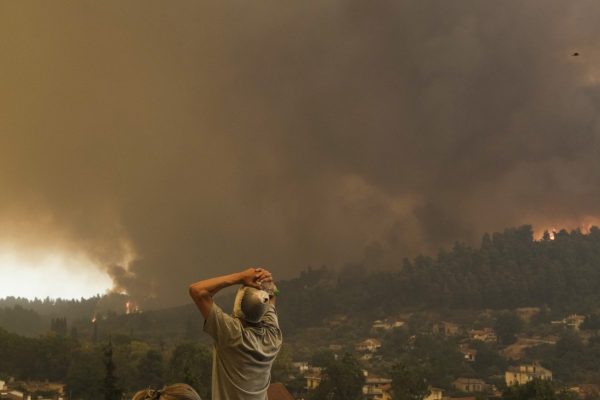 Πυρκαγιές: Η ατμοσφαιρική ρύπανση που προκαλούν συνδέεται με 1,5 εκατ. θανάτους ετησίως