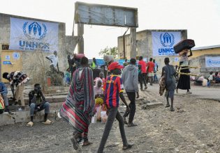 COP29: Η κλιματική αλλαγή επιδεινώνει τις ήδη εφιαλτικές συνθήκες για τους πρόσφυγες