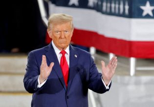 Τραμπ: Φόβοι για αρνητικές συνέπειες του Trump Trade – Η ευφορία των αγορών και οι κίνδυνοι για την οικονομία