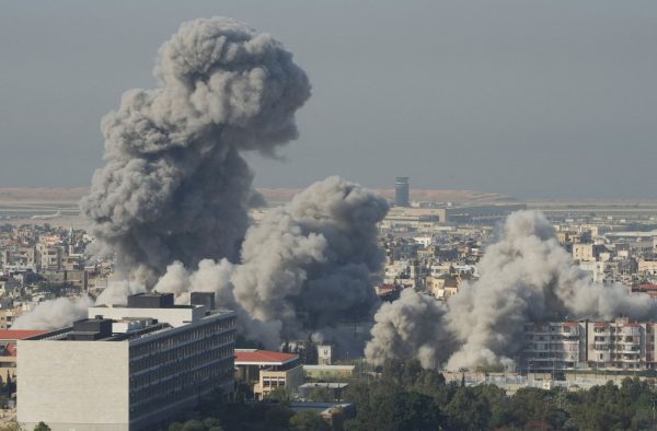 Λίβανος: Τουλάχιστον 50 νεκροί από ισραηλινά πλήγματα, ισχυρίζονται πως στόχευσαν ηγέτη της Χεζμπολάχ