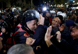 Αλβανία: Επεισόδια σε διαδήλωση της αντιπολίτευσης κατά της κυβέρνησης Ράμα