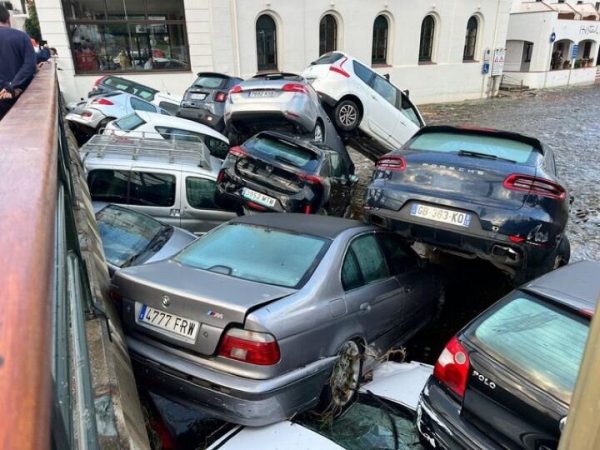 Πλημμύρες στην Ισπανία: Και η Χιρόνα στο έλεος της κακοκαιρίας