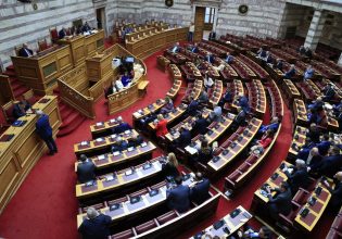 Βουλή: Υπερψηφίστηκε το νομοσχέδιο για τη διαχείριση αποβλήτων