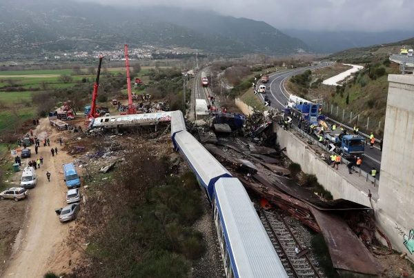 Νέα Αριστερά: Όσοι διέγραψαν στοιχεία συμμετείχαν στο έγκλημα στα Τέμπη