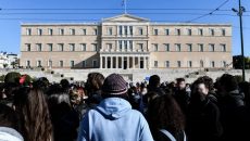 Ώρα δράσης: Το ΠΑΣΟΚ καλείται να μην (ξανά)χαθεί στη μετάφραση και ο ΣΥΡΙΖΑ να αποδείξει ότι αντέχει