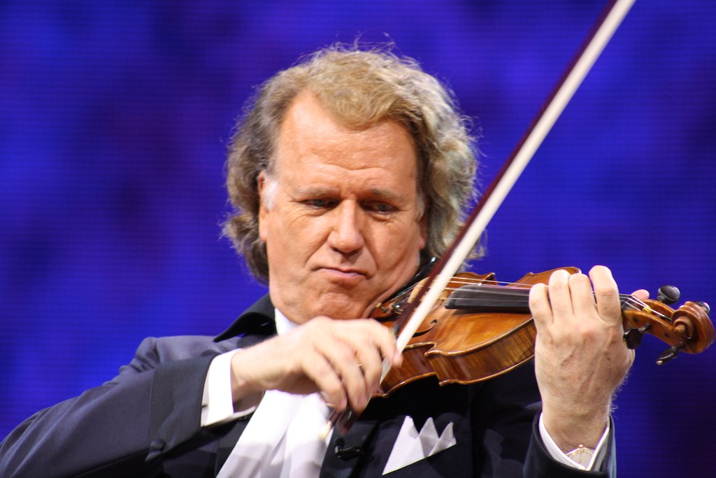 Ο André Rieu, γνωστός ως ο «Βασιλιάς του Βαλς»