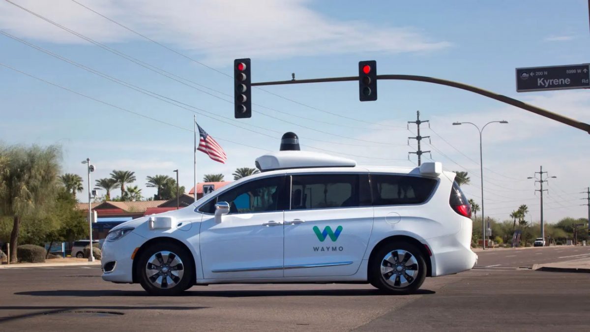 Waymo: Τα ρομποτικά ταξί της Google επεκτείνονται στο Λος Άντζελες