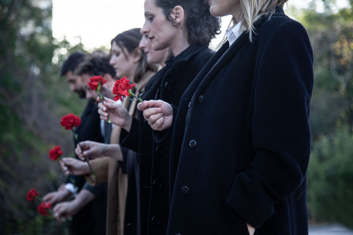 «Το χαμόγελο σου Νίκο Μπελογιάννη» – H «Εντολή» της Διδώς Σωτηρίου στο θέατρο