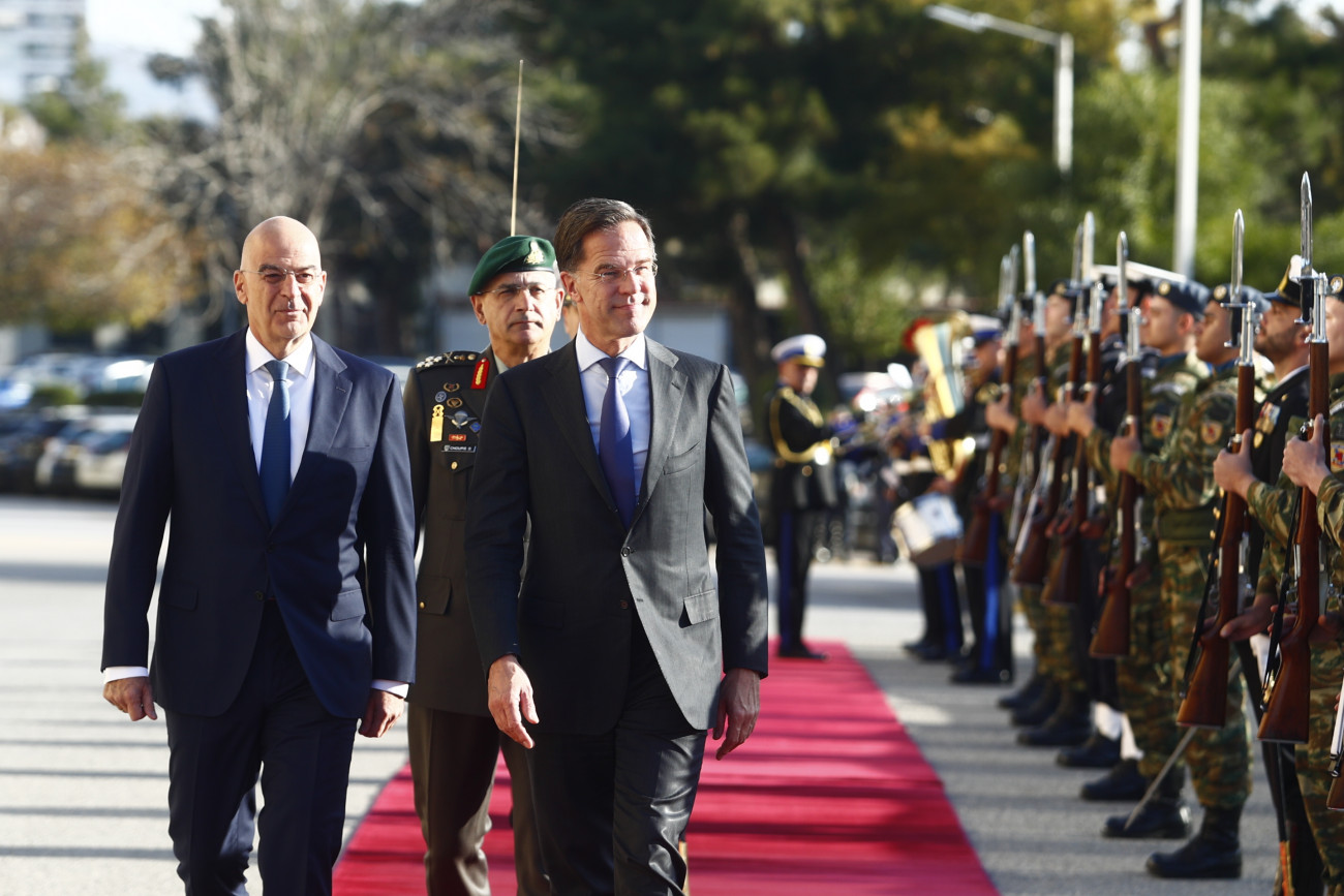 Μαρκ Ρούτε: Συναντήθηκε με Δένδια – Το μεσημέρι η συνάντηση με τον Μητσοτάκη