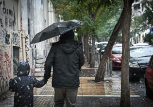 Πάτρα: Πλημμύρισε προαύλιο σχολείου λόγω της κακοκαιρίας – Εγκλωβίστηκαν μαθητές σε κοντέινερ