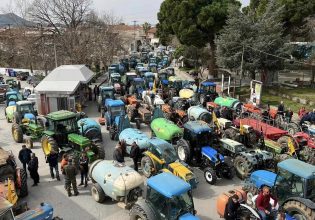 Αγρότες: Κινητοποίηση με τρακτέρ στην Αγιά – Ζητούν αποζημιώσεις για τον «Daniel»