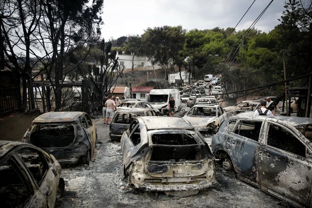 Ανατριχιαστική αποκάλυψη για το Μάτι: Yπάρχουν μη ταυτοποιημένα τμήματα σορών και βιολογικού υλικού