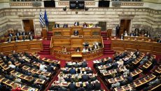 Νέο πολιτικό σκηνικό – Η ευκαιρία του ΠΑΣΟΚ, οι «νάρκες» για Μητσοτάκη και το στοίχημα του ΣΥΡΙΖΑ