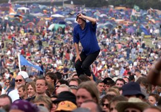 Glastonbury 2025 γιοκ: Τα εισιτήρια του μεγάλου φεστιβάλ εξαντλήθηκαν μέσα σε μόλις 35 λεπτά