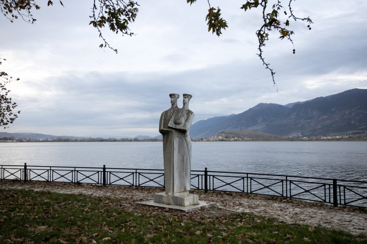 Καιρός: Περαιτέρω πτώση της θερμοκρασίας – Έρχονται βροχές και καταιγίδες