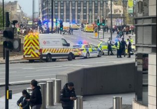 Λονδίνο: Επίθεση με μαχαίρι στη γέφυρα του Westminster – Σε κρίσιμη κατάσταση ένας άνδρας