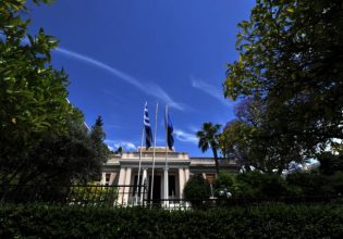 «Φρένο» από την κυβέρνηση για αλλαγές στον εκλογικό νόμο – Στο τέλος της τετραετίας οι εκλογές