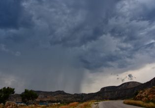 Καιρός: Ισχυρές βροχές και καταιγίδες και την Κυριακή – Πού θα χιονίσει