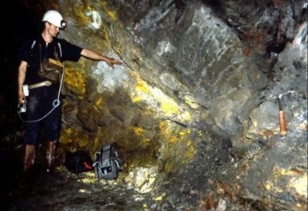 Η απίθανη περίπτωση ενός φυσικού πυρηνικού αντιδραστήρα