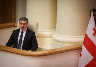 Γεωργία: Ο ακροδεξιός πολέμιος της Δύσης Μιχαήλ Καβελασβίλι διορίστηκε στην προεδρία της χώρας