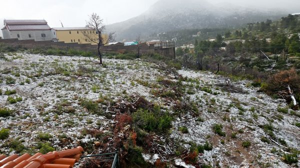 Κακοκαιρία: Νέο έκτακτο δελτίο της ΕΜΥ – Ισχυρές βροχές και καταιγίδες, πού θα πέσουν χιόνια