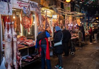 Θεσσαλονίκη: Μειωμένες παραγγελίες στα κρεοπωλεία για τα Χριστούγεννα – Ποιο κρέας παραμένει «βασιλιάς»