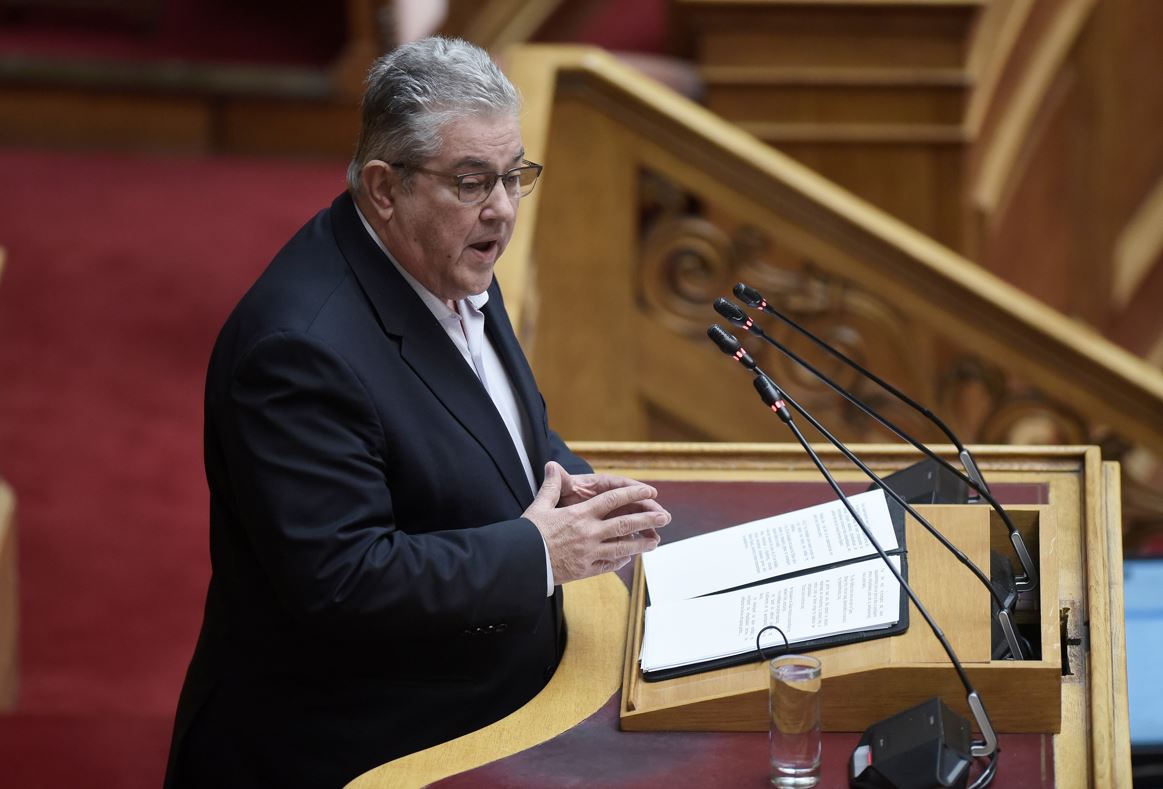 Κουτσούμπας: Όλα όσα οδήγησαν στην τραγωδία των Τεμπών είναι εδώ – Συγκοινωνίες μακριά από τις ράγες του κέρδους