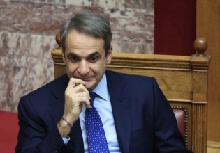 Μαξίμου: Πλάνο ανασύνταξης μέχρι την άνοιξη