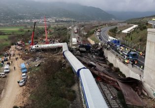 Δουδωνής στο Ευρωκοινοβούλιο: Απαράδεκτη από πλευράς κράτους δικαίου η συγκάλυψη στα Τέμπη