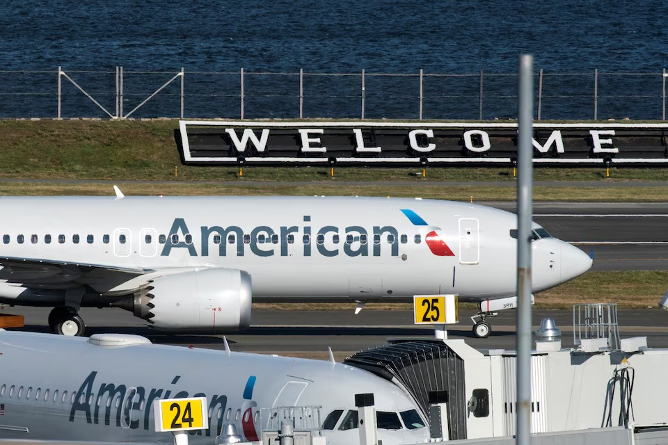 Καθηλώνονται τα αεροπλάνα της American Airlines λόγω αδιευκρίνιστου «τεχνικού θέματος»