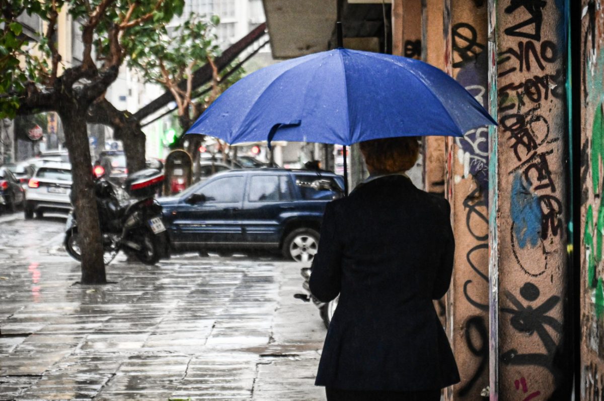 Κακοκαιρία «Bora»: Ισχυρές βροχές και καταιγίδες θα εκδηλωθούν τοπικά – Ποιες περιοχές θα «ντυθούν» στα λευκά